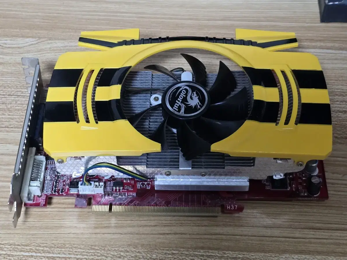 COLORFUL 지포스 GTS250 Junior 그래픽카드 Nvidia